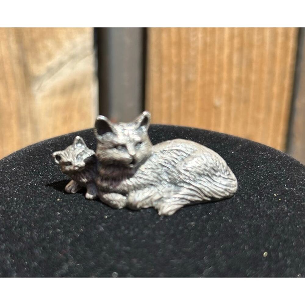 Pewter Figurine Mama Cat and Kitten Tiny Mini Statute Shelf Decor Cat Lover